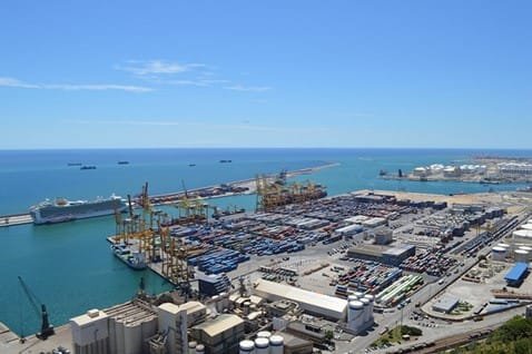 business-in spain-barcelona-port International cargo in Barcelona Port